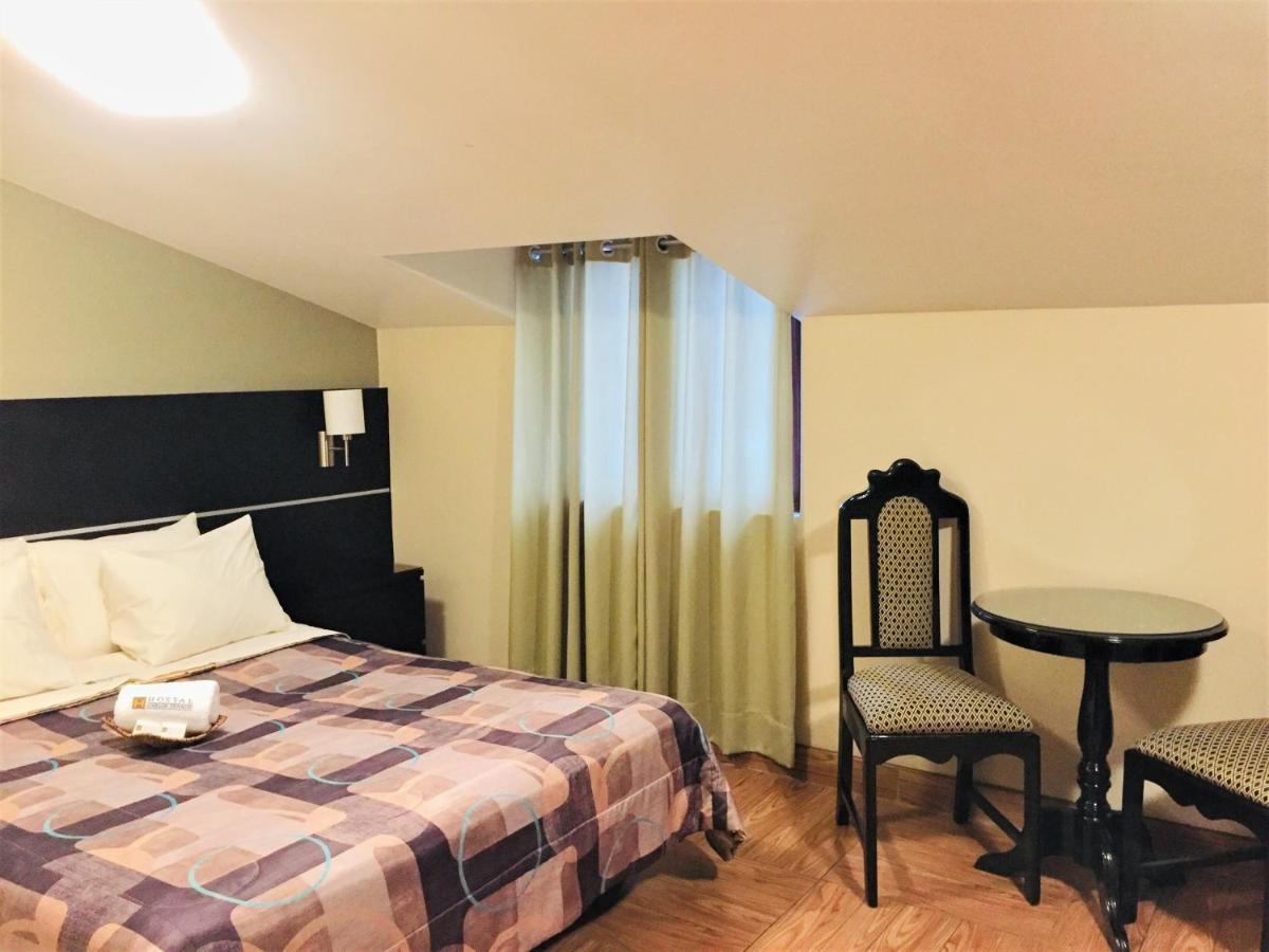 Hostal Carlos Tenaud Lima Ngoại thất bức ảnh