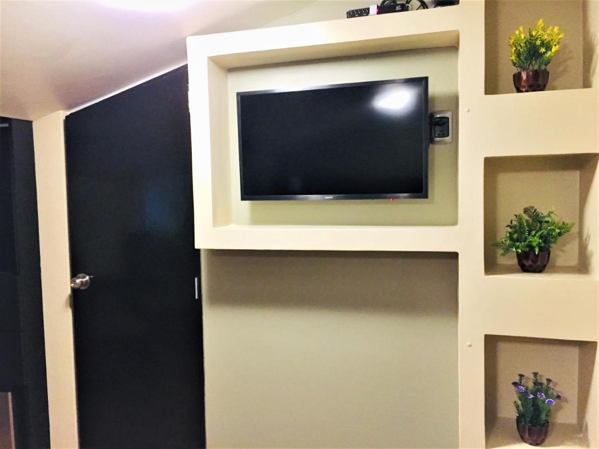 Hostal Carlos Tenaud Lima Ngoại thất bức ảnh