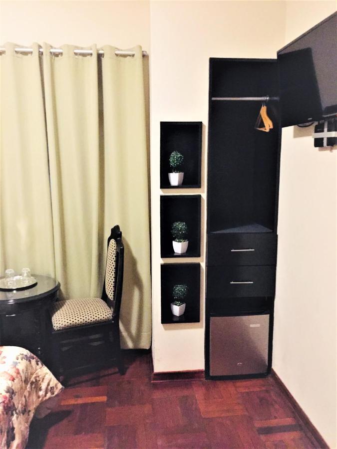 Hostal Carlos Tenaud Lima Ngoại thất bức ảnh