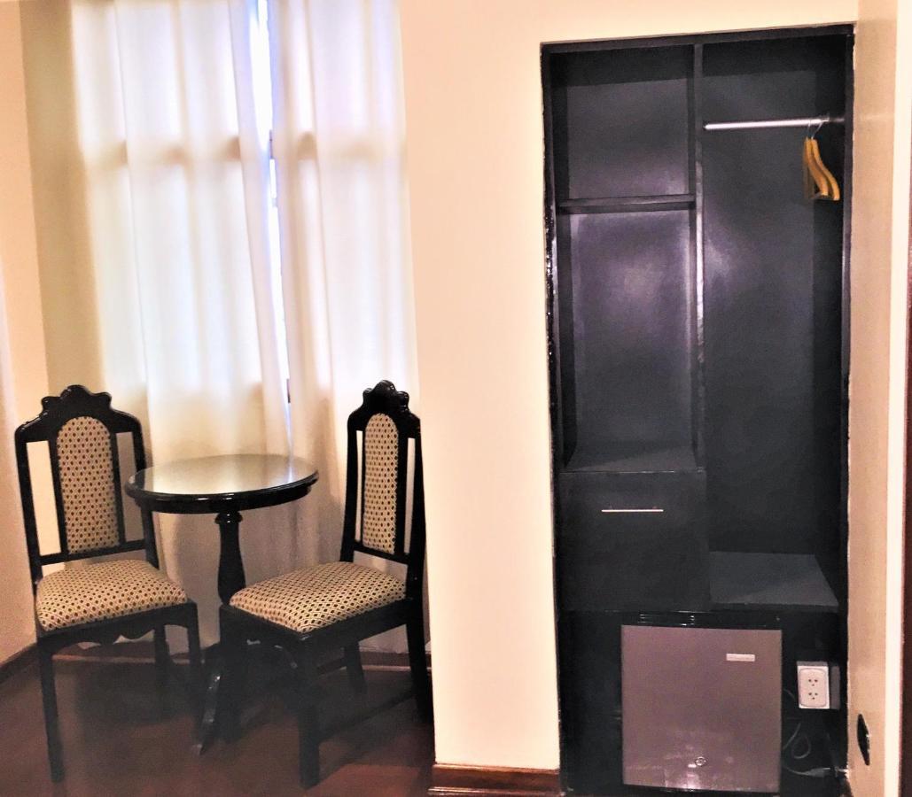 Hostal Carlos Tenaud Lima Ngoại thất bức ảnh