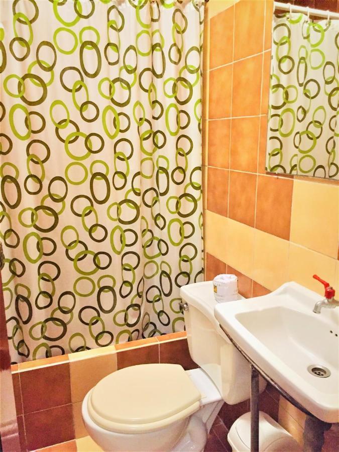 Hostal Carlos Tenaud Lima Ngoại thất bức ảnh