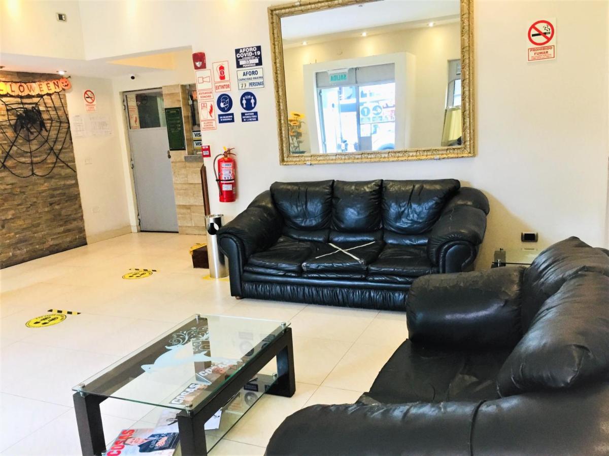 Hostal Carlos Tenaud Lima Ngoại thất bức ảnh