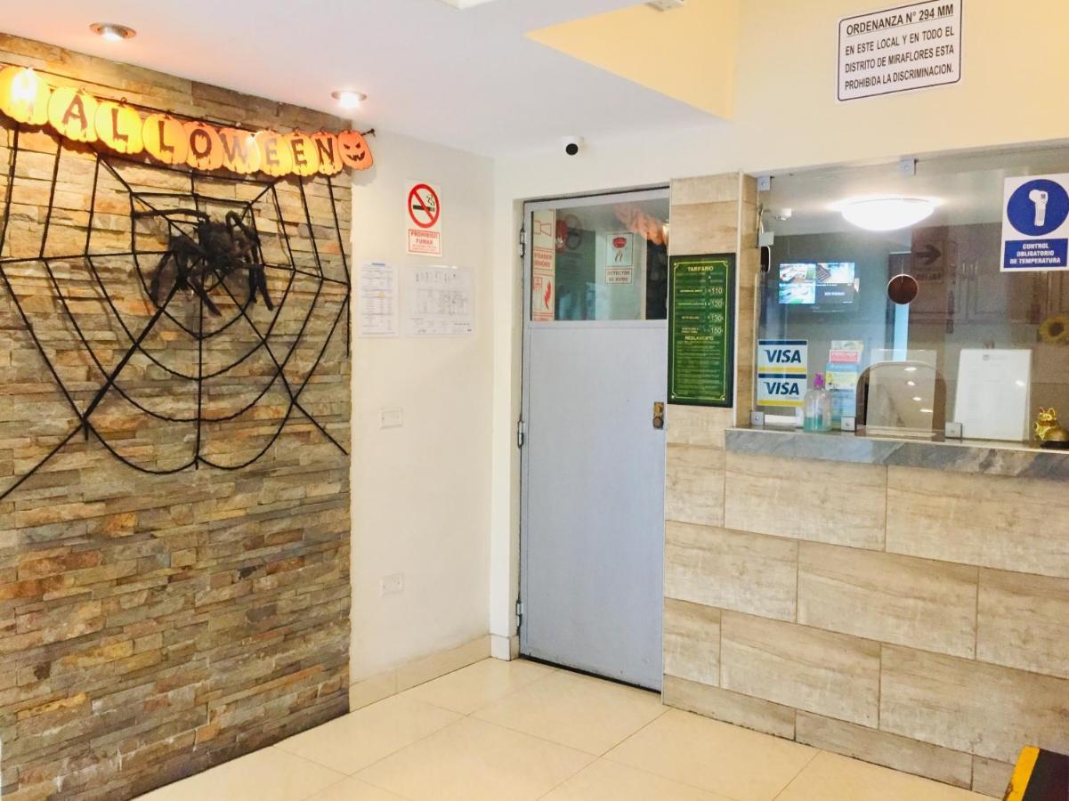 Hostal Carlos Tenaud Lima Ngoại thất bức ảnh