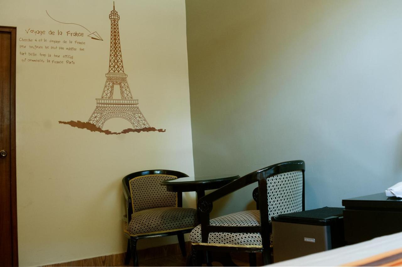 Hostal Carlos Tenaud Lima Ngoại thất bức ảnh