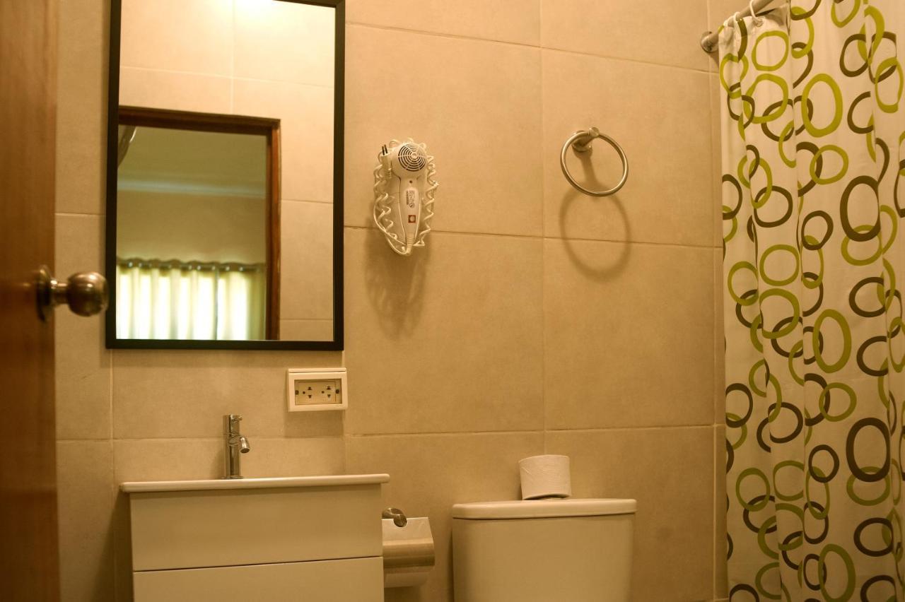 Hostal Carlos Tenaud Lima Ngoại thất bức ảnh